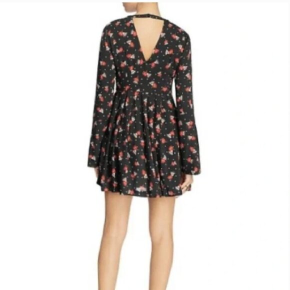 Free People Tegan Mini Dress Black Poppy Floral Keyhole Choker Bell Long Sleeve - Picture 3 of 13